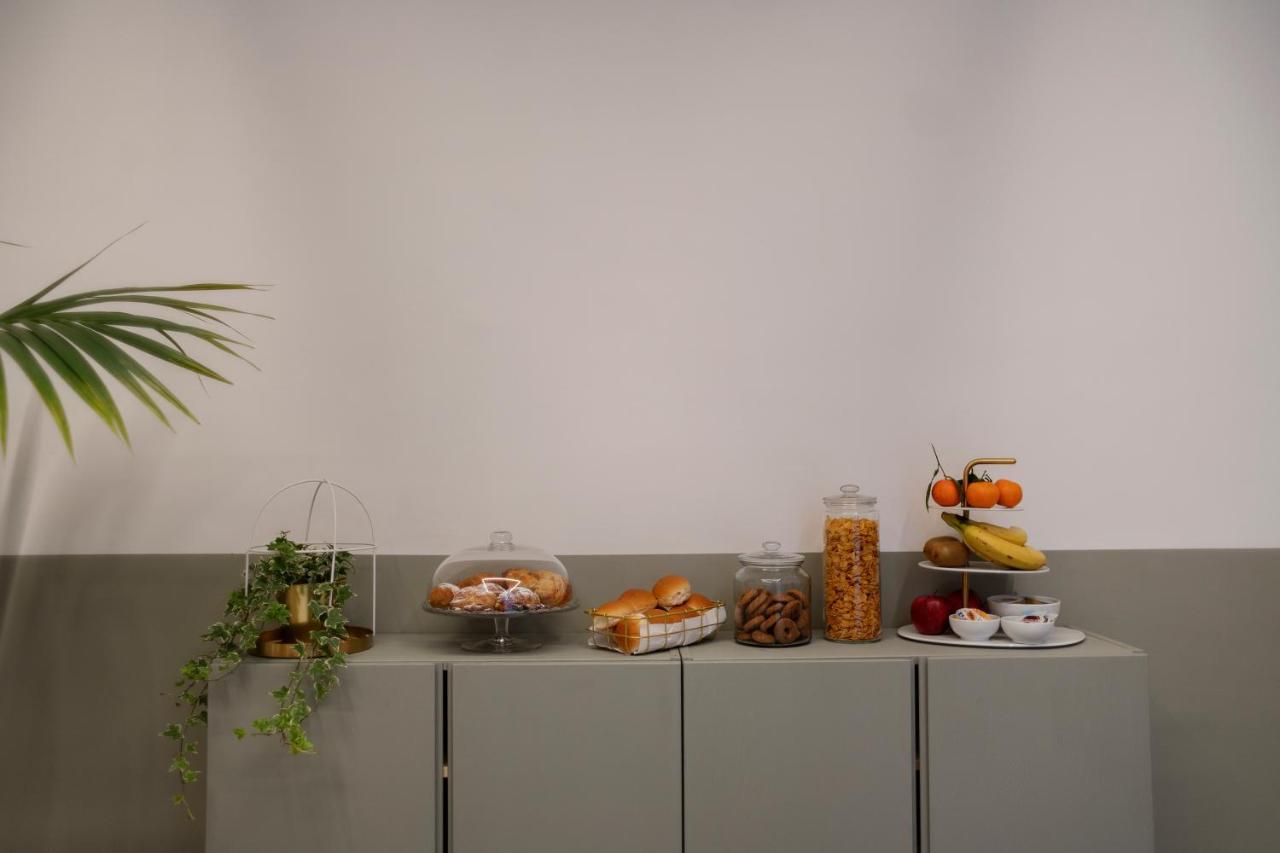Interno21 Bed & Breakfast เนเปิลส์ ภายนอก รูปภาพ