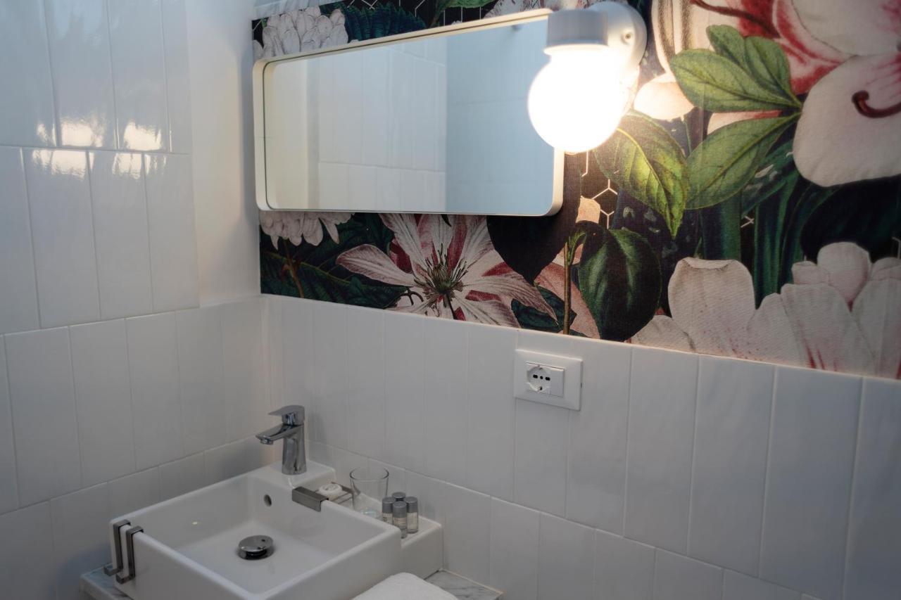 Interno21 Bed & Breakfast เนเปิลส์ ภายนอก รูปภาพ