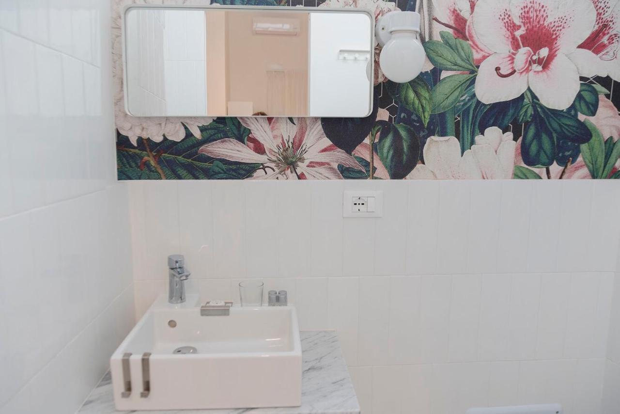 Interno21 Bed & Breakfast เนเปิลส์ ภายนอก รูปภาพ