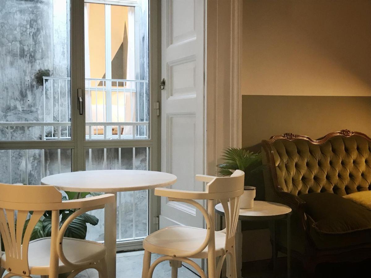 Interno21 Bed & Breakfast เนเปิลส์ ภายนอก รูปภาพ