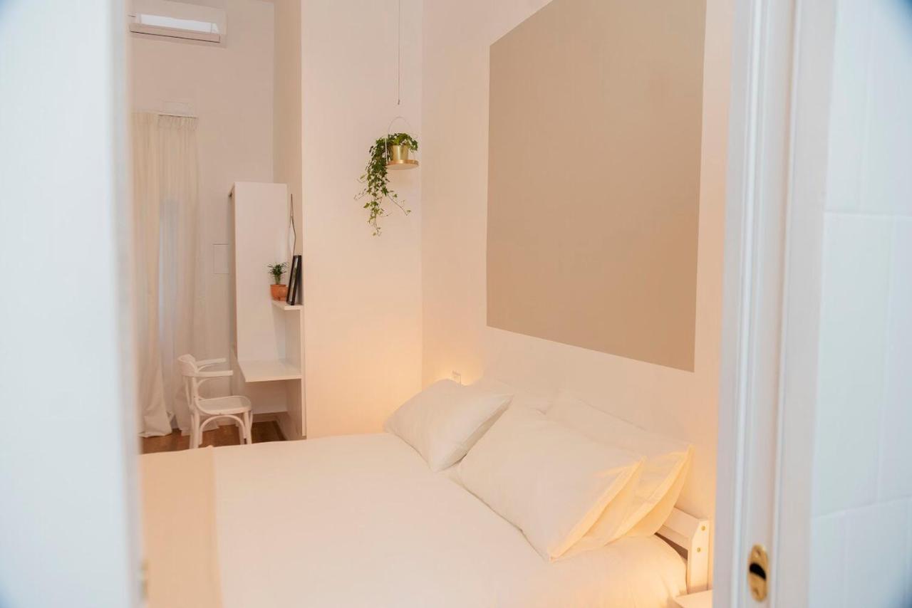 Interno21 Bed & Breakfast เนเปิลส์ ภายนอก รูปภาพ